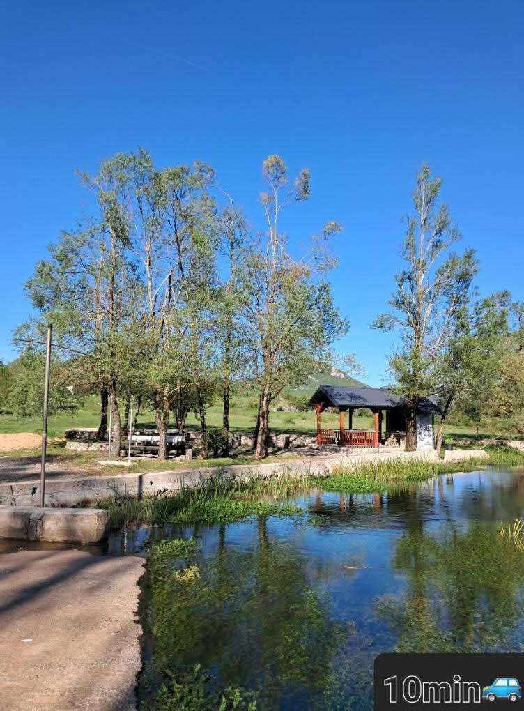 Ruralna Kuca Za Odmor Lika Villa Lovinac  Dış mekan fotoğraf
