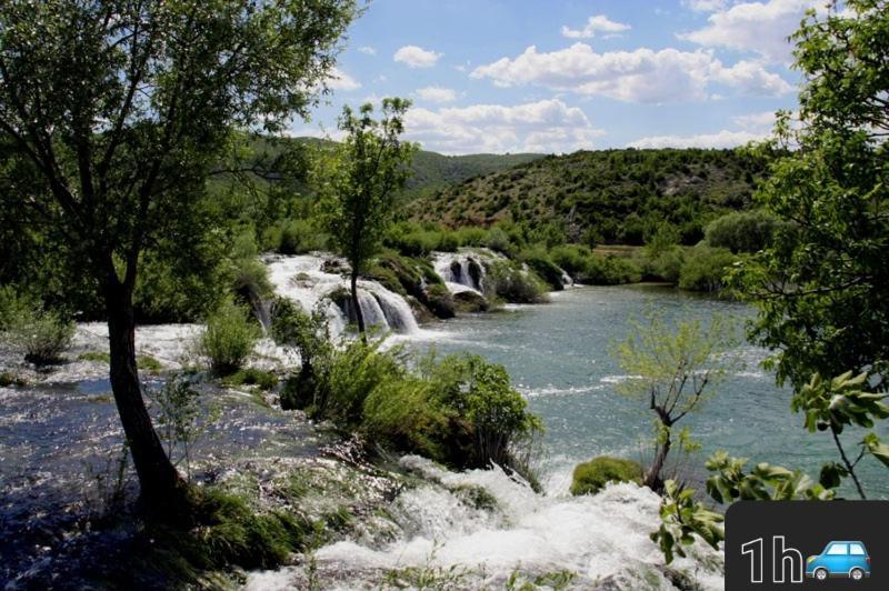 Ruralna Kuca Za Odmor Lika Villa Lovinac  Dış mekan fotoğraf